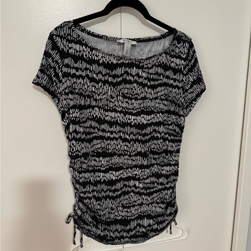 White House Black Market Monochrome Short Sleeve Top